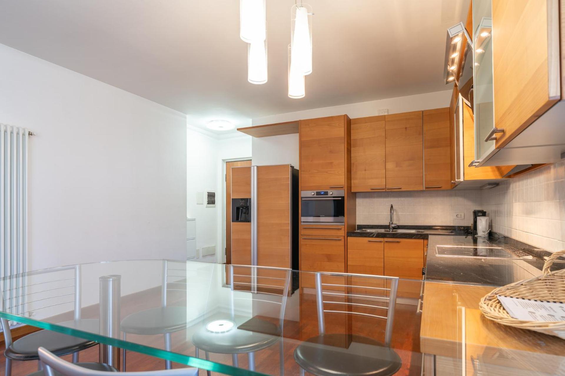 Large Well-Equipped Appartement Near Como Lake Lecco Exterior photo
